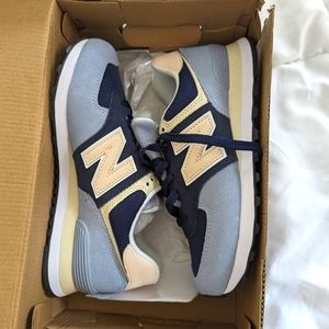 NEW New Balance 574 V2 light blue/navy